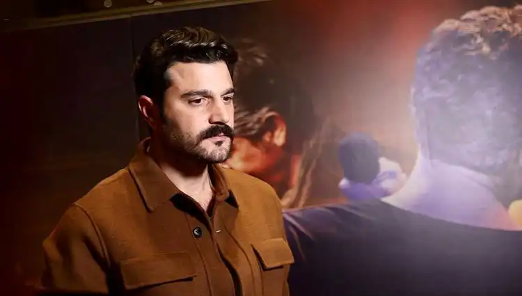 Murat Göğebakan: Kalbim Yaralı Dizisinin Büyüleyici Oyuncu Kadrosu