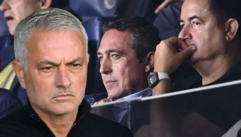 Fenerbahçe'den Mourinho Hakkında Önemli Açıklama: Ayrılacak mı?