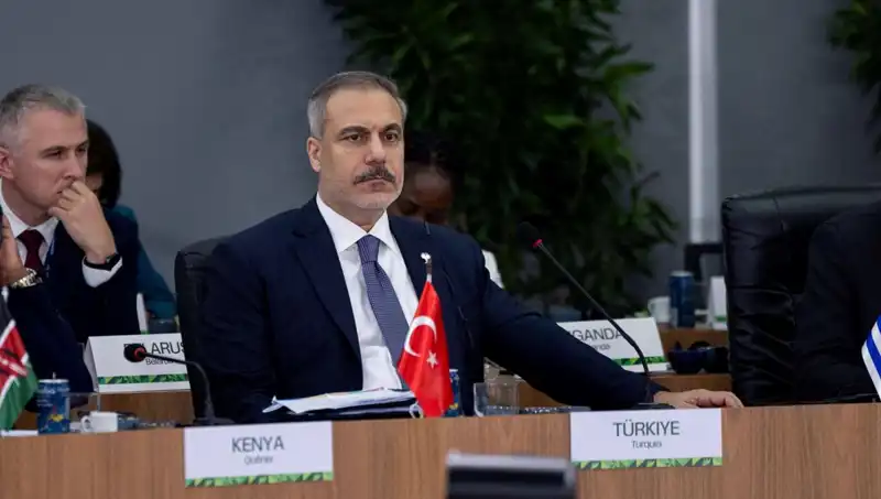 BRICS Zirvesi’nde Bakan Fidan’dan Yapay Zeka Uyarısı: Tedbirler Şart!