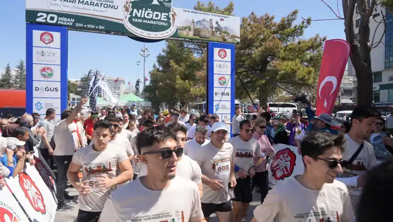 Niğde Yarı Maratonu: Doğuş Holding ile 518 Koşucunun Heyecan Dolu Yarışı