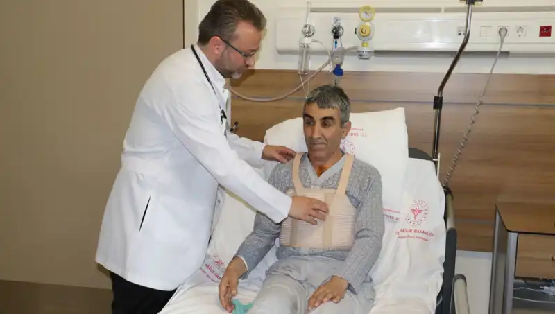 Aort Damarı Yırtılması: Hayatını Kurtaran Zorlu Ameliyat Süreci