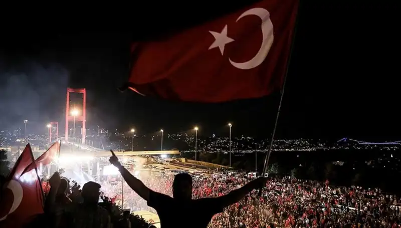 15 Temmuz'un Anısına Özel: "En Uzun Gece" Temsili Külliye'de
