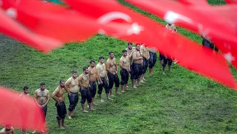 664. Tarihi Kırkpınar Yağlı Güreşleri: Geleneğin Gücünü Hisset!
