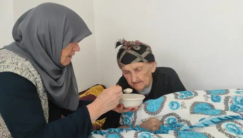 102 Yaşındaki Kezik Nine'nin Eşsiz Yaşam Tarzı ve Uzun Yaşama Sırrı