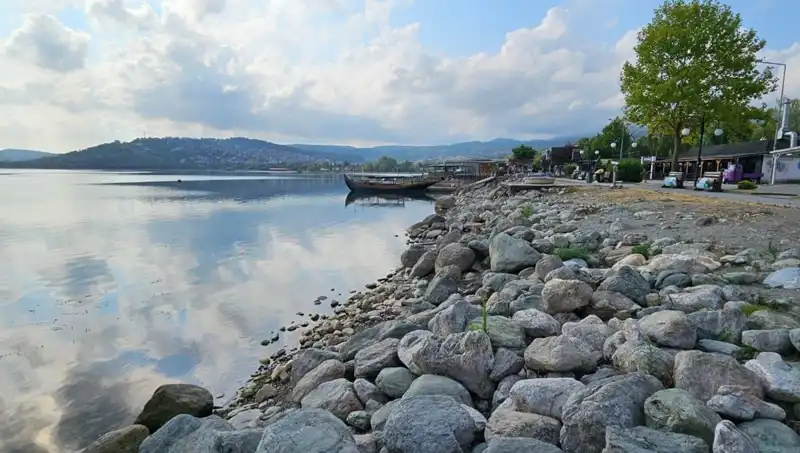 Sapanca Gölü'nde Su Seviyeleri Kritik Düzeye Düşüyor