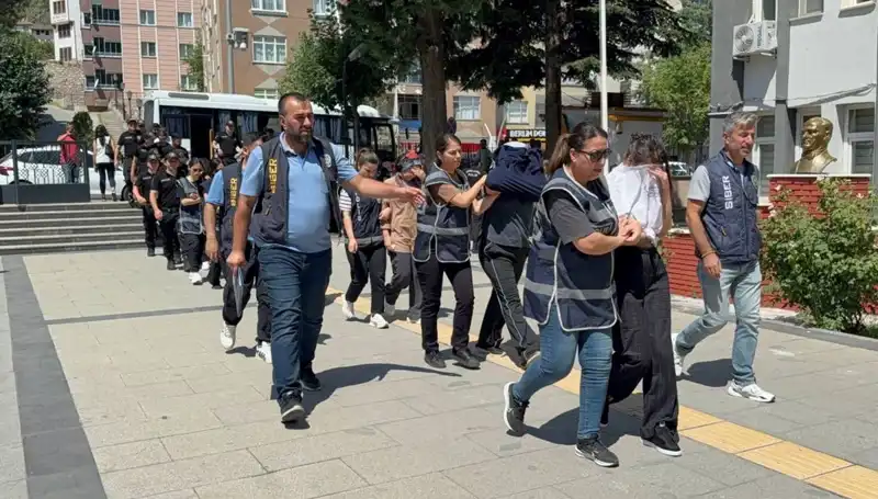 Türkiye Genelinde Yasa Dışı Bahis Operasyonu: 21 Kişi Gözaltına Alındı