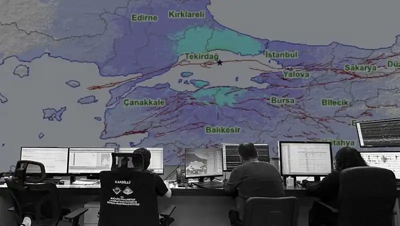 Kandilli Rasathanesi’nden Son Dakika: Deprem Şiddeti Denizde 8, Karada 5 Olarak Ölçüldü