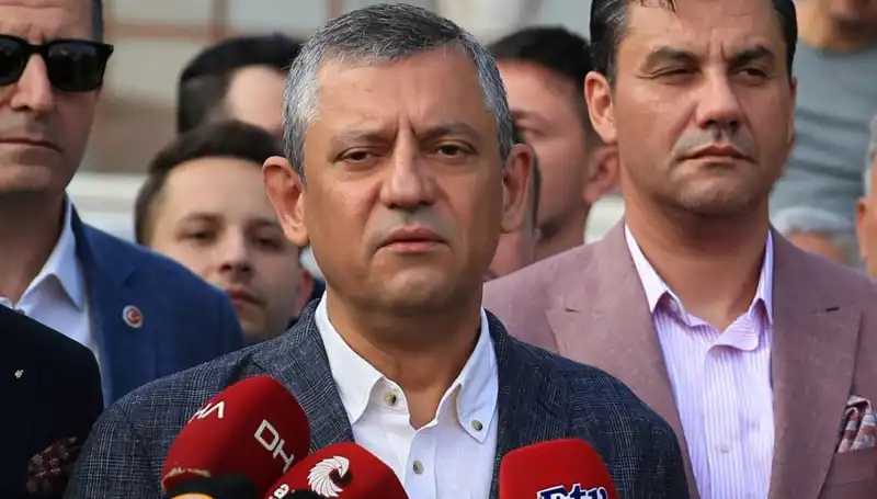 Sandıkları Tehdit Eden Güçler: Özgür Özel Açıkladı