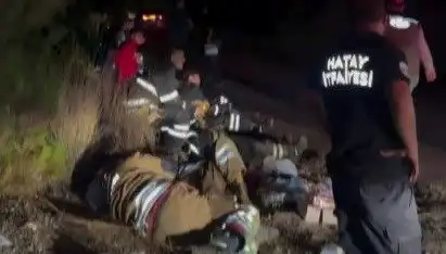Hatay İtfaiye Ekiplerinin Yorgunluk Molası: Aksiyon ve Dinlenme Arasında Denge Kurmak
