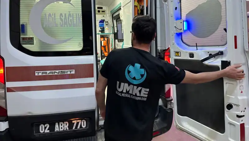Etek Tekere Dolandı, Bisiklet Çarpışmasına Neden Oldu!