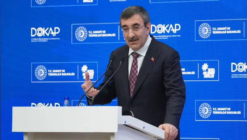Cevdet Yılmaz'dan Ekonomi Zirvesinde Enflasyonla Mücadele Vurgusu
