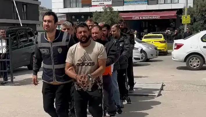 Edirne'de Düzenlenen Büyük Operasyonda Yedi Firari Yakalandı