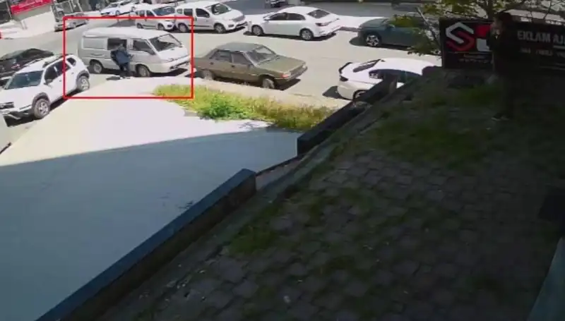 Hırsızlık Girişimini Fiasco ile Biten Bir Yolculuk: Aracını Koruyan Kahraman