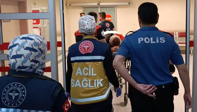 Polis Ekipleri Kaza Geçirdi! Yaralılar Hastaneye Sevk Edildi