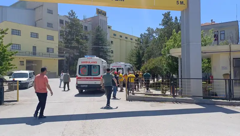 Çorum'da Un Fabrikası Patladı: 10 Yaralı, 1 Ağır Durumda