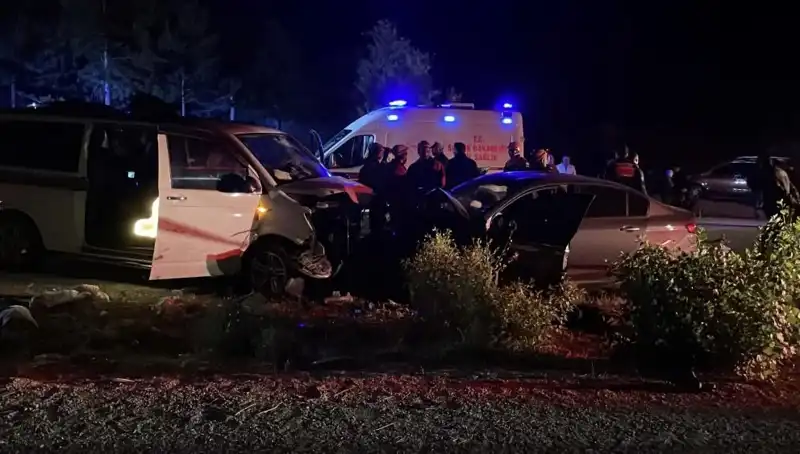 Ters Yön Faciası: Kafa Kafaya Çarpışma Kanal Duyurdu!